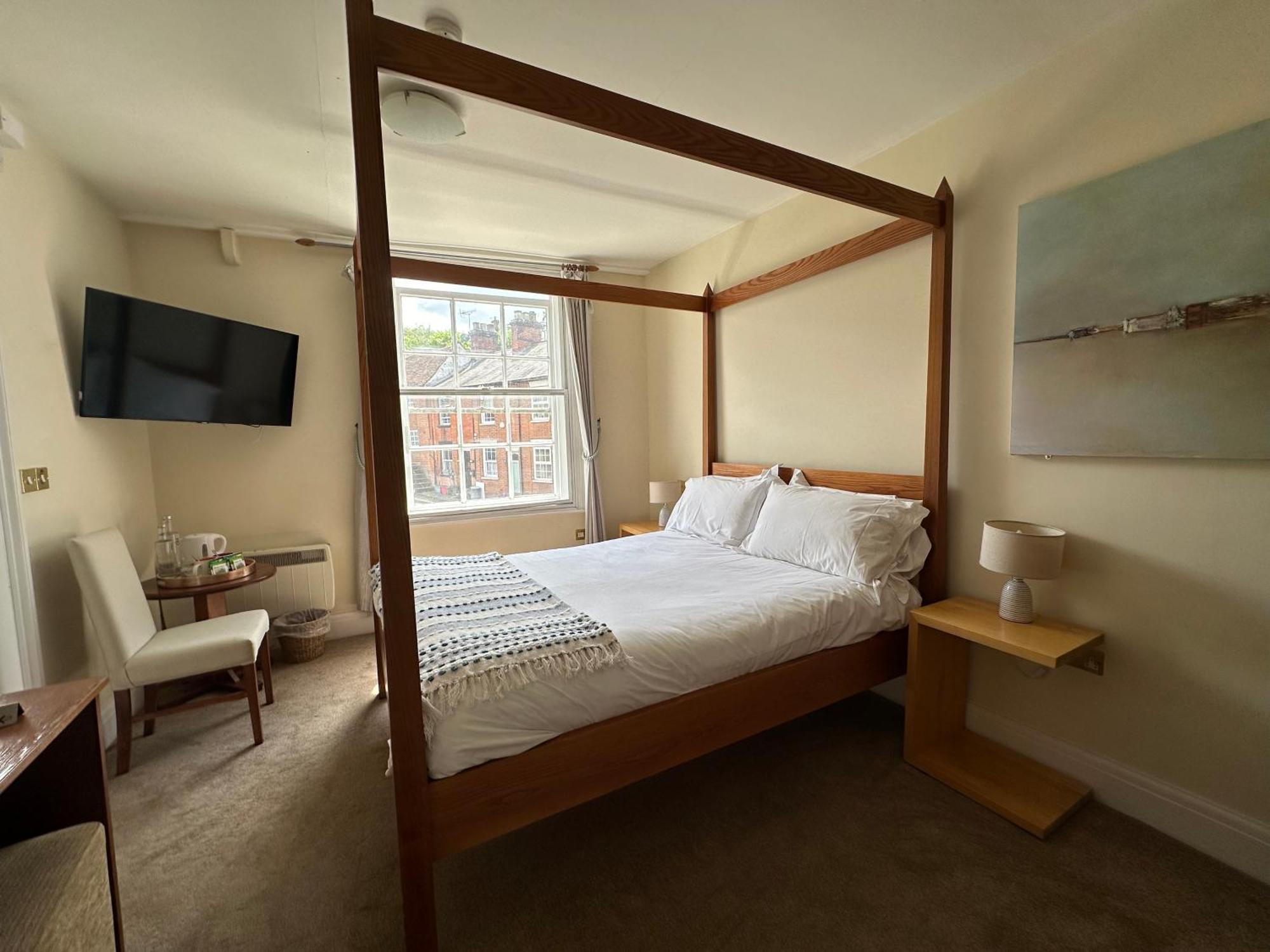 The White Hart Hotel 웰윈 외부 사진