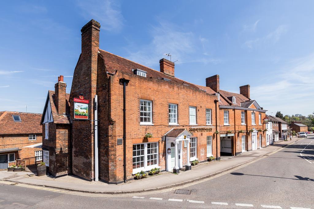 The White Hart Hotel 웰윈 외부 사진